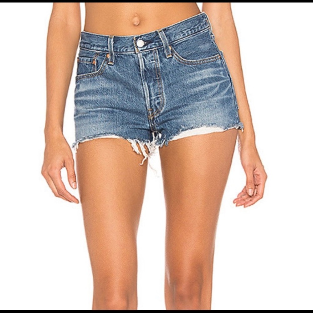 NWT Levi's 501 Shorts in Indigo Avenue